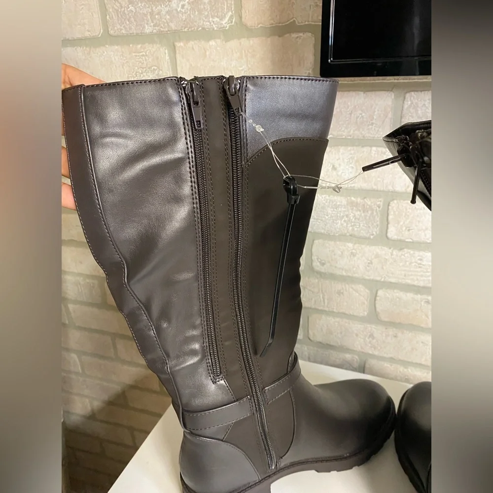 Easy Street Brown Knee-High Women's Boots 6 1/2 Plus Calf